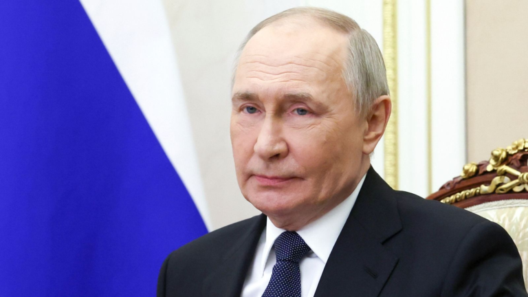 Ukraine war latest: US rejects Putin call over Ukrainian leadership – as European leader voices doubts on 'reassurance force' – Sky News