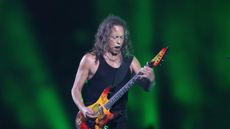 Music News: Kirk Hammett Names the Guitar Riff that Shifted Heavy Metal – thebuzz.iheart.com