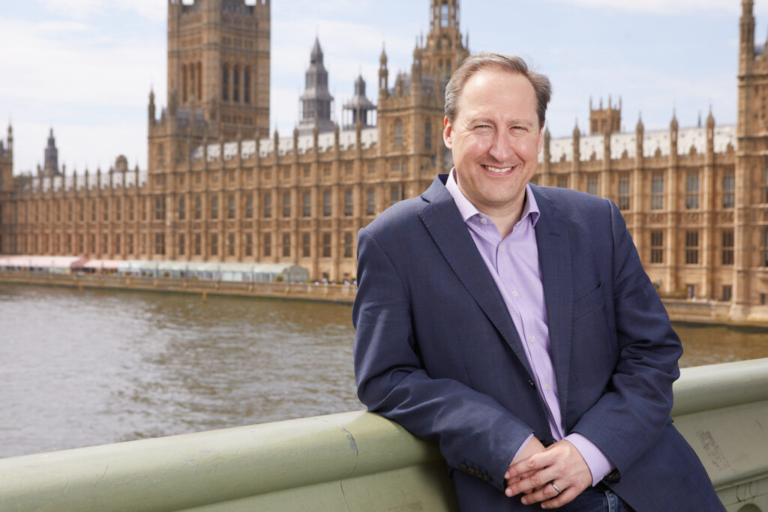 UK & EU Music Industry Chiefs Urge Political Leaders To Tear Down EU Touring Barriers In Open Letter – Pollstar News