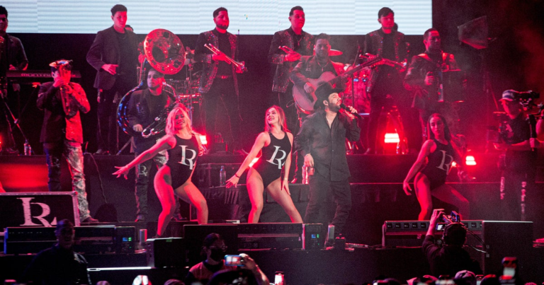 Ban on music glorifying cartels sparks chaos at concert in Mexico: "Violent attack on our artist, band and crew" – CBS News