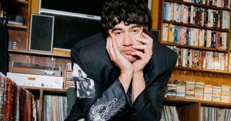Calum Hood Releases Second Single from Debut Solo Album – Rolling Stone Australia