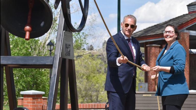 Dutch mayor declares renewed friendship with Medicine Hat decades after liberation – Lethbridge News Now