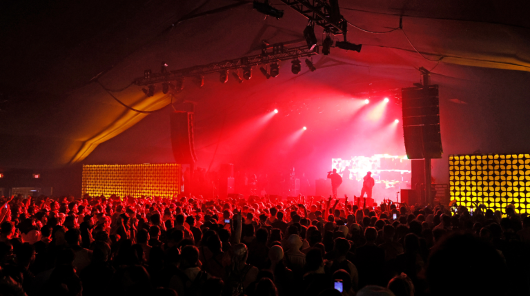 Irish Band Kneecap Displays Anti-Israel Messages During Coachella Weekend 2 Set ‘Blindsiding’ Festival Organizers – hollywoodreporter.com